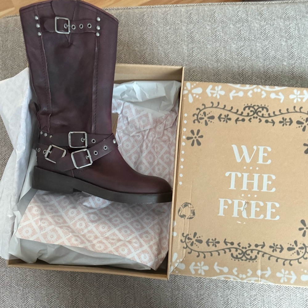 FREE PEOPLE -WE THE FREE Janie Engineer Boots Size 9 BRAND NEW IN BOX